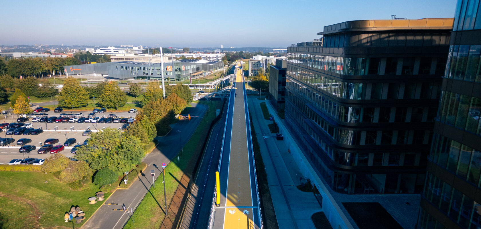Langste fietsbrug is klaar: met belgerinkel over de Ring rond Brussel