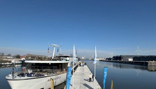 Gent verwelkomt duurzame riviercruises met walstroom