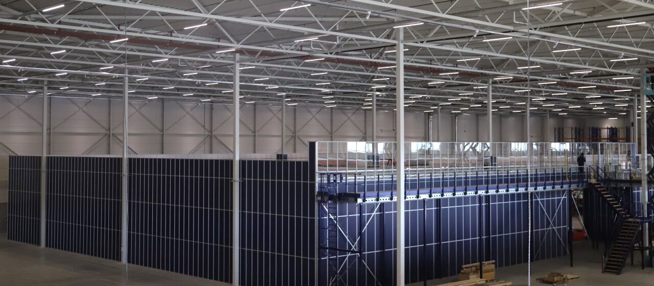 zicht op autostore vanop gelijkvloers