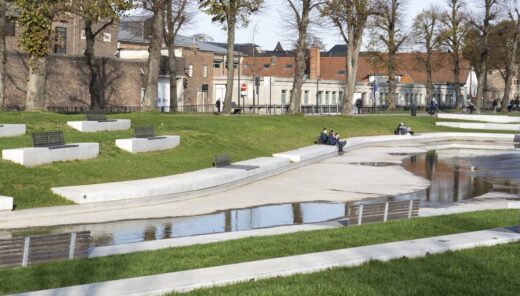 photo of the urban public space De Motten in Tongeren, with water as a crucial element.